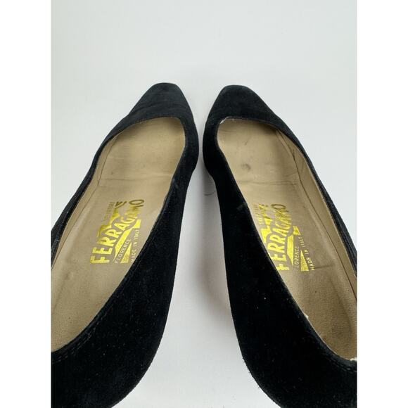 Vintage Salvatore Ferragamo Womans Black Suede Pumps Size 8B Kitten Block Heels - Picture 10 of 11